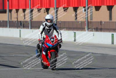 media/Nov-26-2022-Fastrack Riders (Sat) [[b001e85eef]]/Level 1/Session 1 Front Straight/